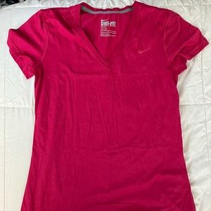 Womens Nike Dri-fit tshirt, perfect for workouts! Excellent used condition!